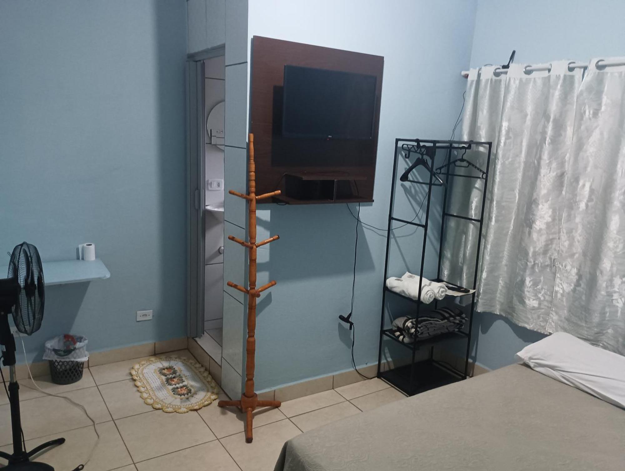 Hostel Familia Quartos Privado Proximo Aeroporto Int Guarulhos Sp Taxi 24 Hrs 外观 照片